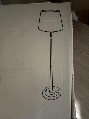 Lampe sur pied