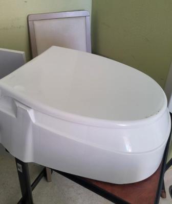 Rehausseur de WC
