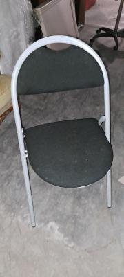 Chaise pliable noire (lot de 5)